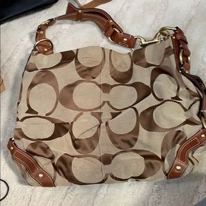 Coach authentic shoulder bag
